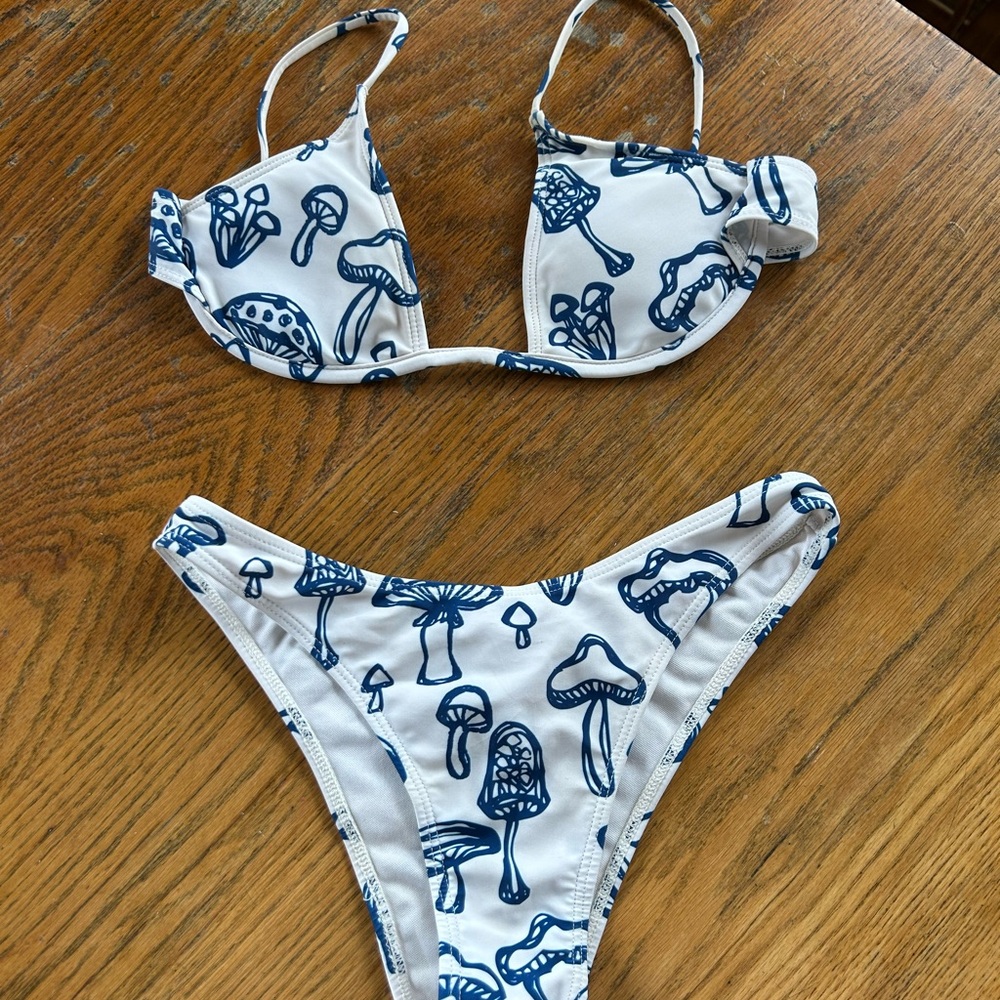 ROMWE White Bikini with Navy Mushroom Motif